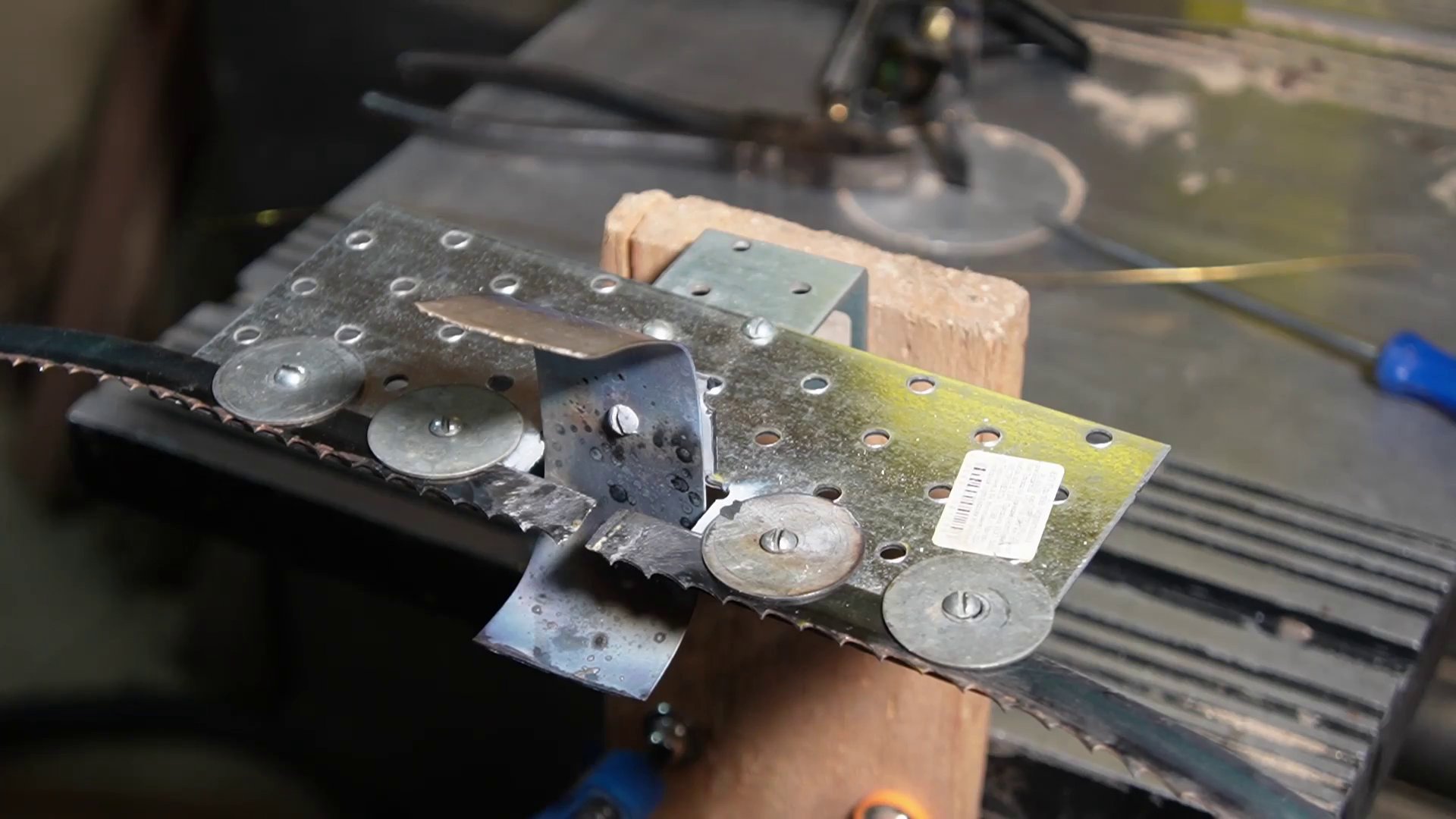 установка пильной ленты