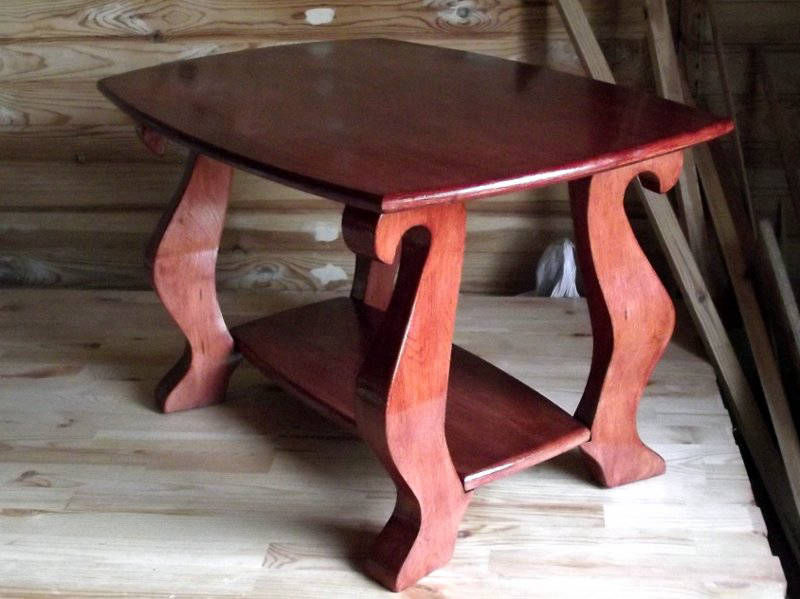 журнальный столик